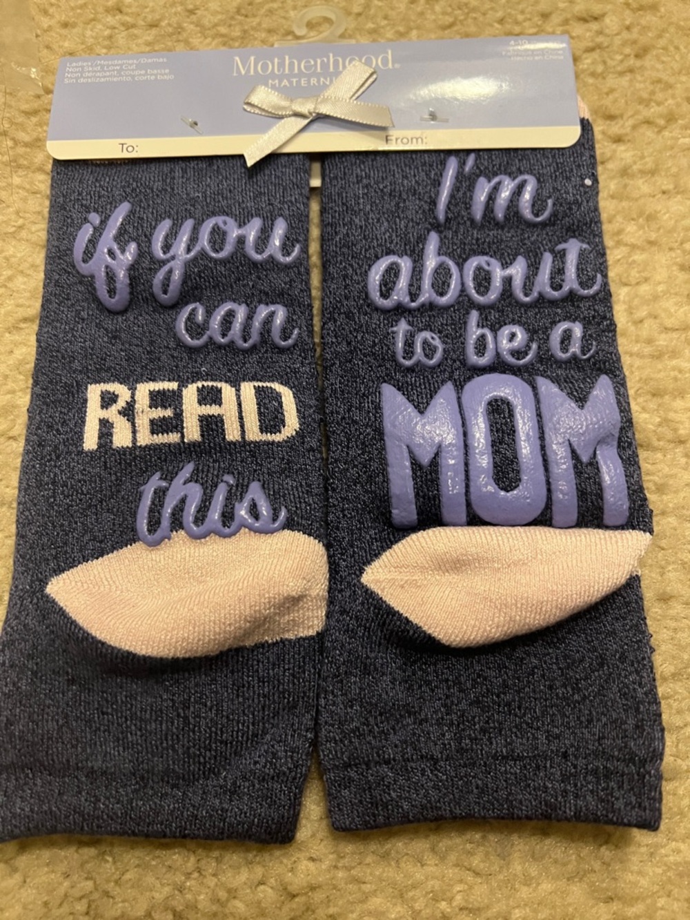 Pregnancy announcement socks